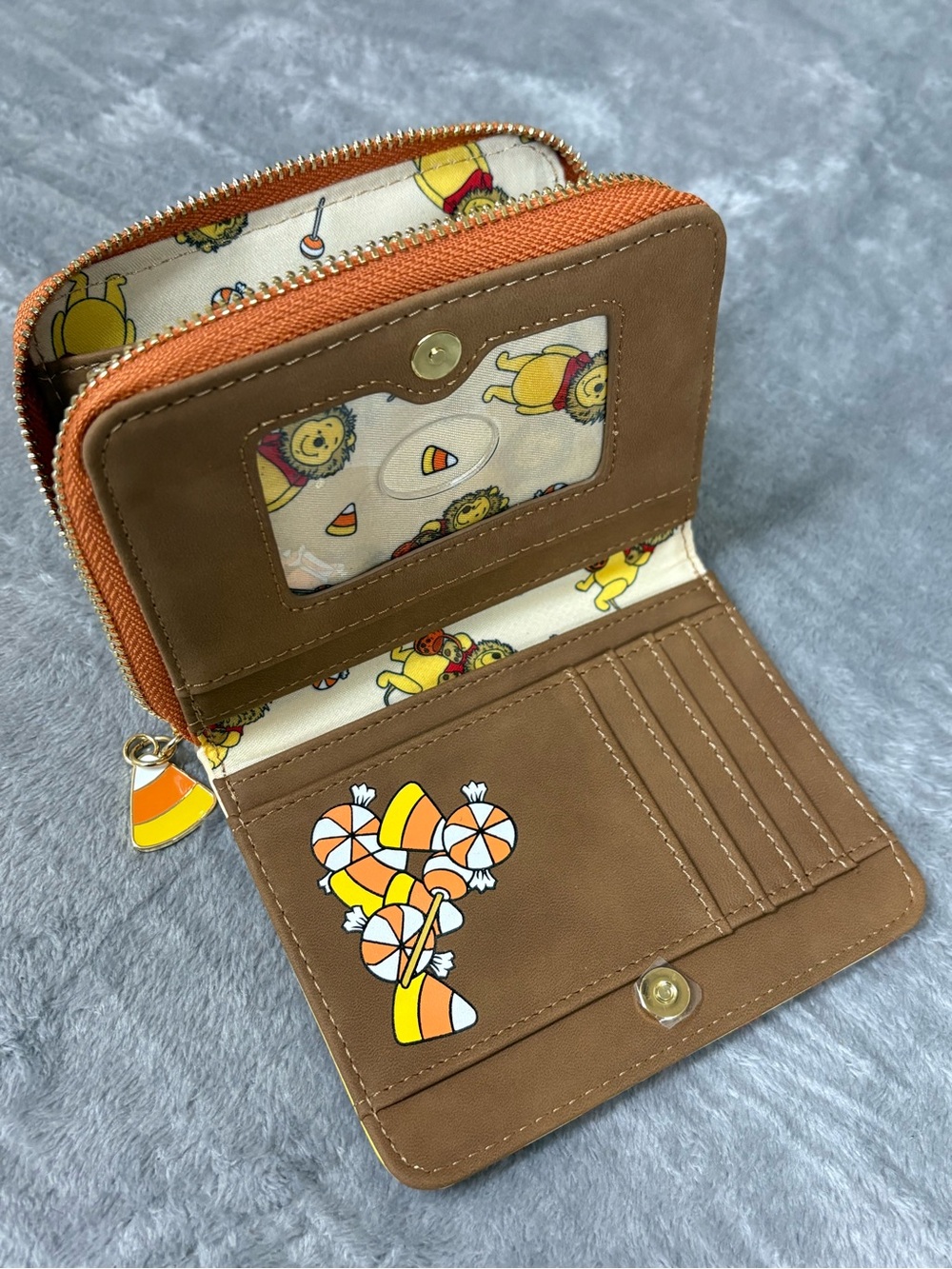 Disney Winnie the Pooh Pumpkin Wallet - Beige & Orange - Picture 4 of 4